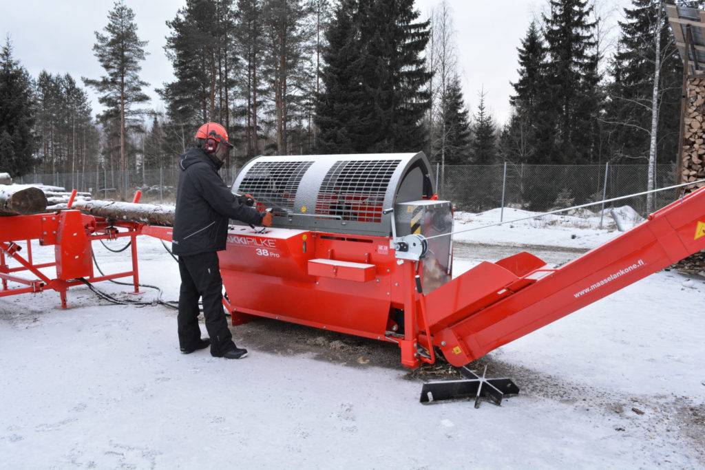 Hakki Pilke 38 Pro — професійний процесор дров